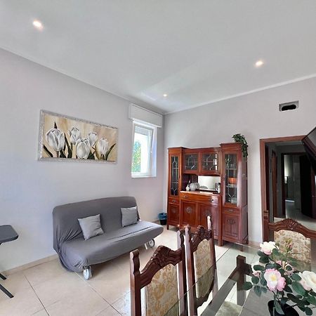 Apt Donati Home, Modernita E Comfort Con Parcheggio Gratuito Privato E Spazio Esterno Privato 卡萨诺阿达 外观 照片