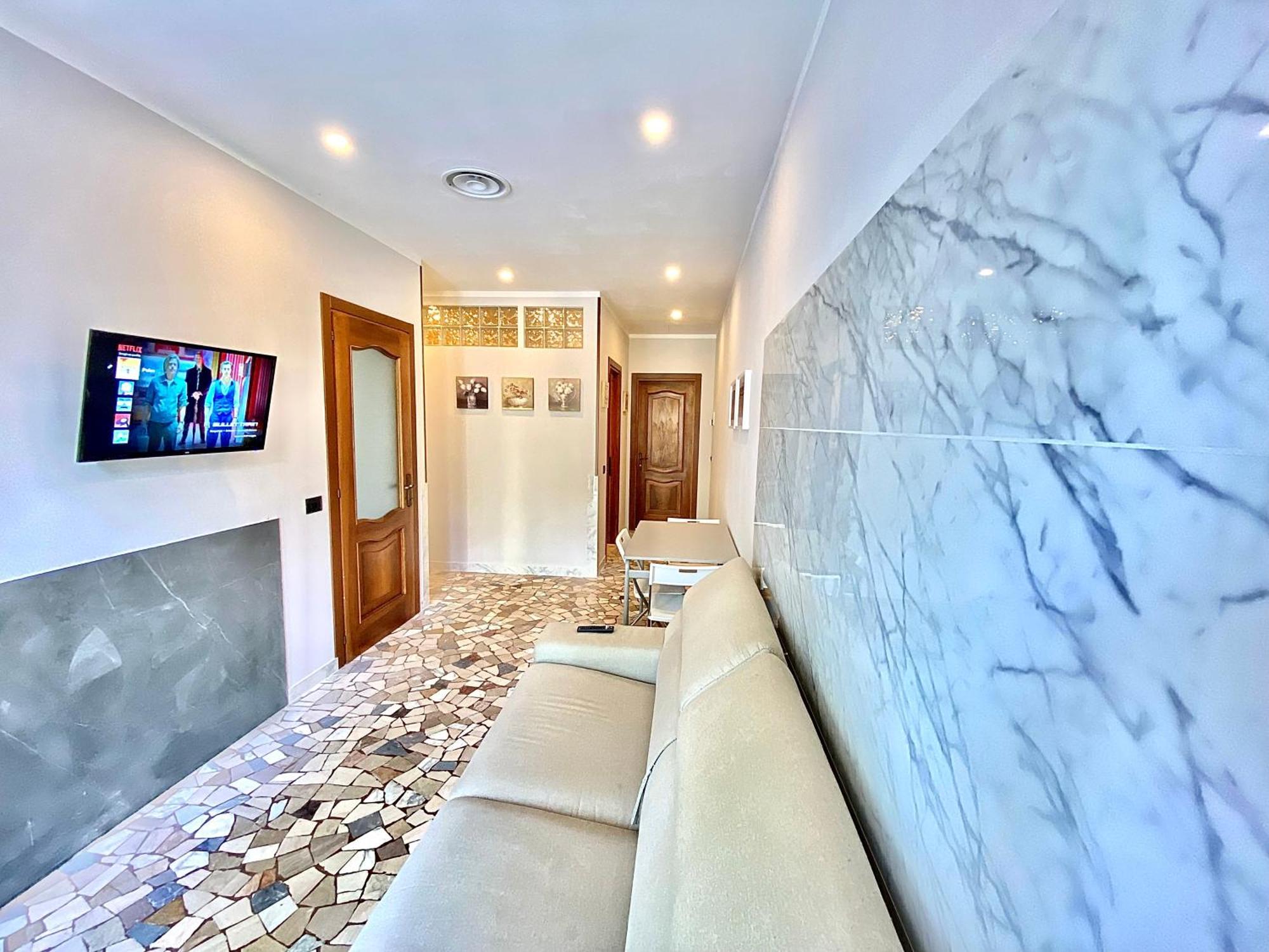 Apt Donati Home, Modernita E Comfort Con Parcheggio Gratuito Privato E Spazio Esterno Privato 卡萨诺阿达 外观 照片